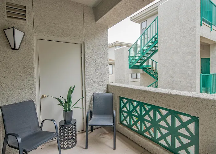Remodeled And Walkable King Bed Adjacent Kierland Golf Apartment *
