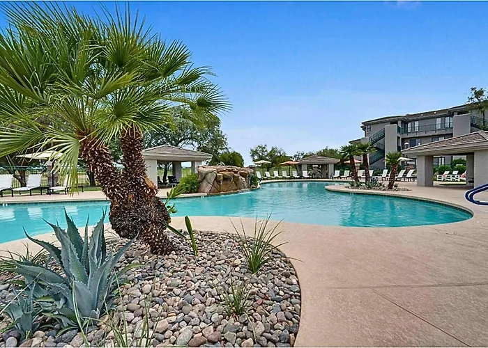 Remodeled And Walkable King Bed Adjacent Kierland Golf Apartment *